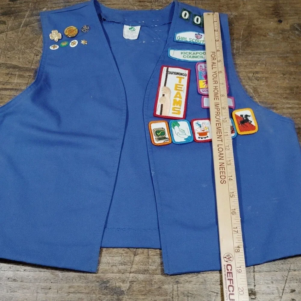 Vintage Girl Scout Vest Sz Large 11/12 13/14 Blue Badges Illinois USA Pins